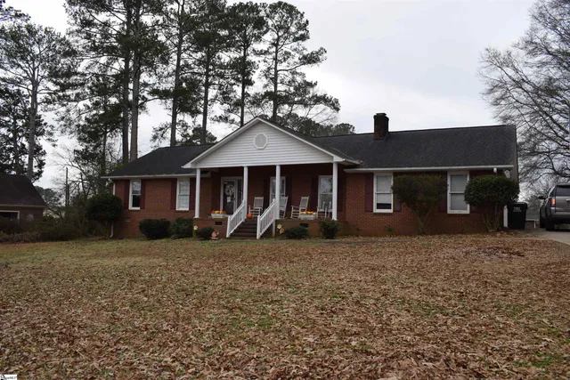 $299,900 | 703 Centerville Road, Anderson, SC 29625