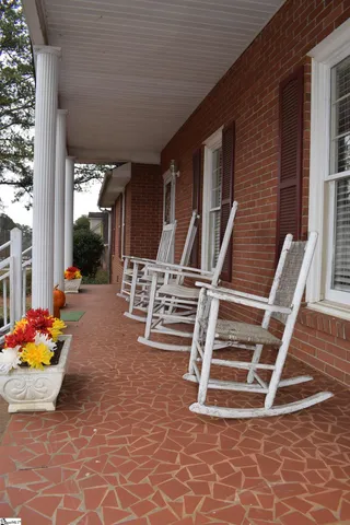 $299,900 | 703 Centerville Road, Anderson, SC 29625