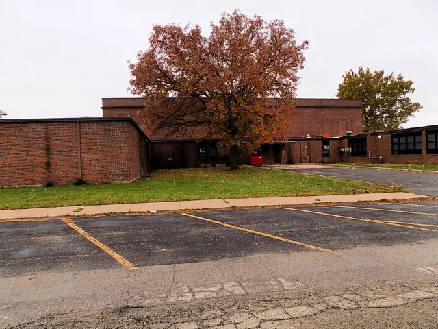 $500,000 | 1206 East Elm Street, Streator, IL 61364