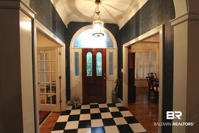 106 Alsway Court Fairhope, AL 36532 - Photo 3 of 32 Foyer