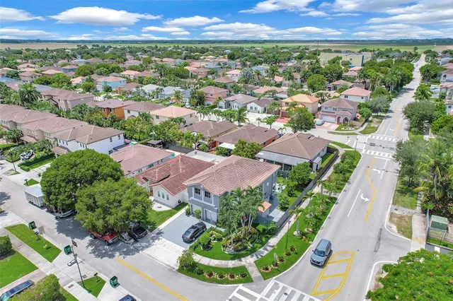 $810,000 | 14402 Southwest 157th Path, Miami, FL 33196