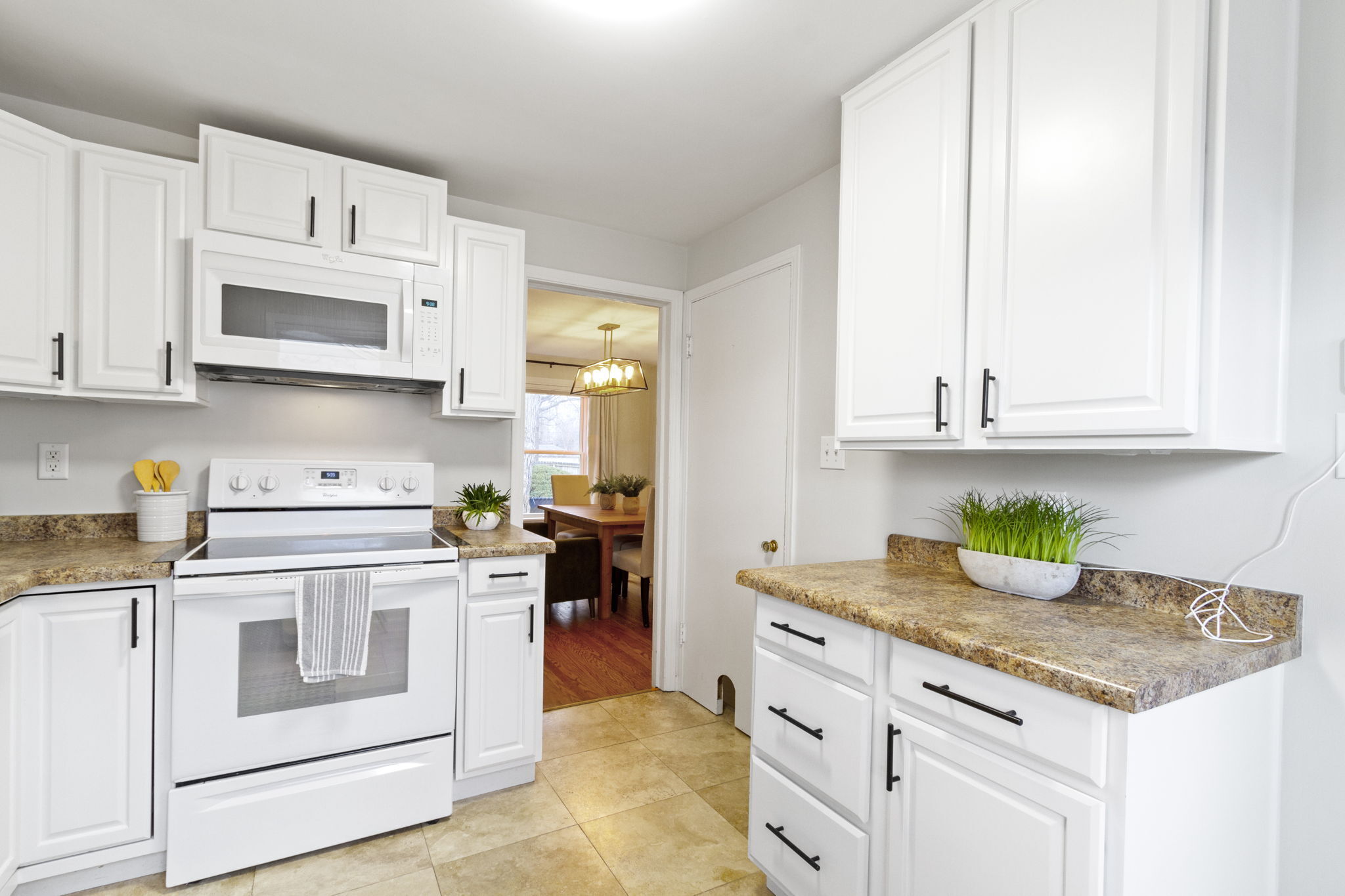 1220 Nicholas Road Indianapolis, IN 46220 - Photo 17 of 48 Gallery Image 17