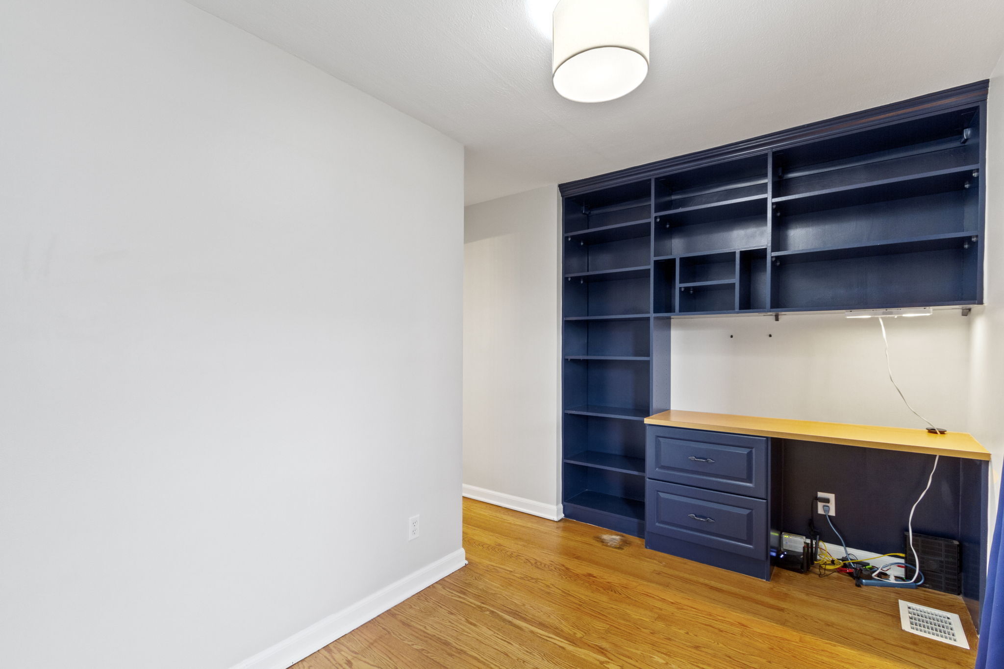 1220 Nicholas Road Indianapolis, IN 46220 - Photo 20 of 48 Gallery Image 20