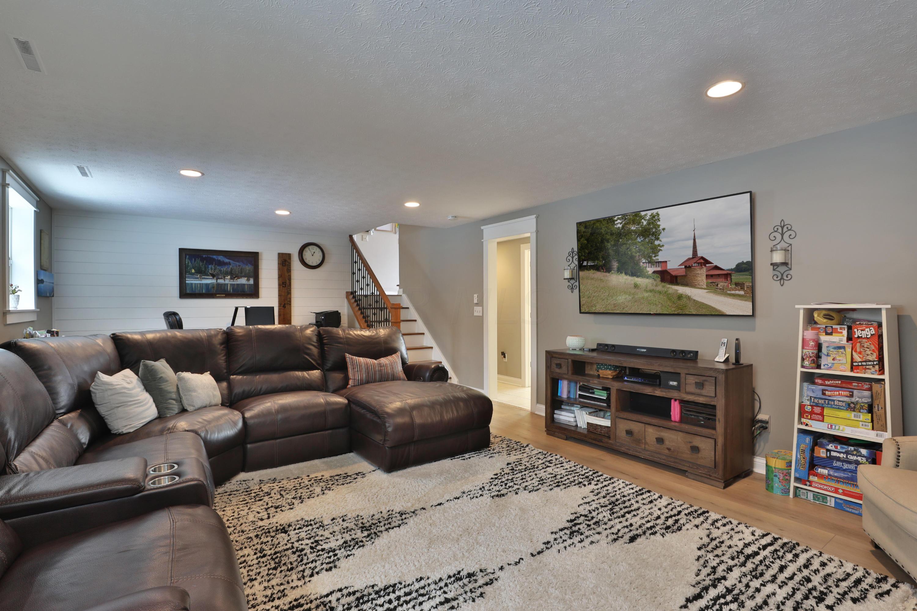 8038 Morris Road Hilliard, OH 43026 - Photo 32 of 53 Gallery Image 32