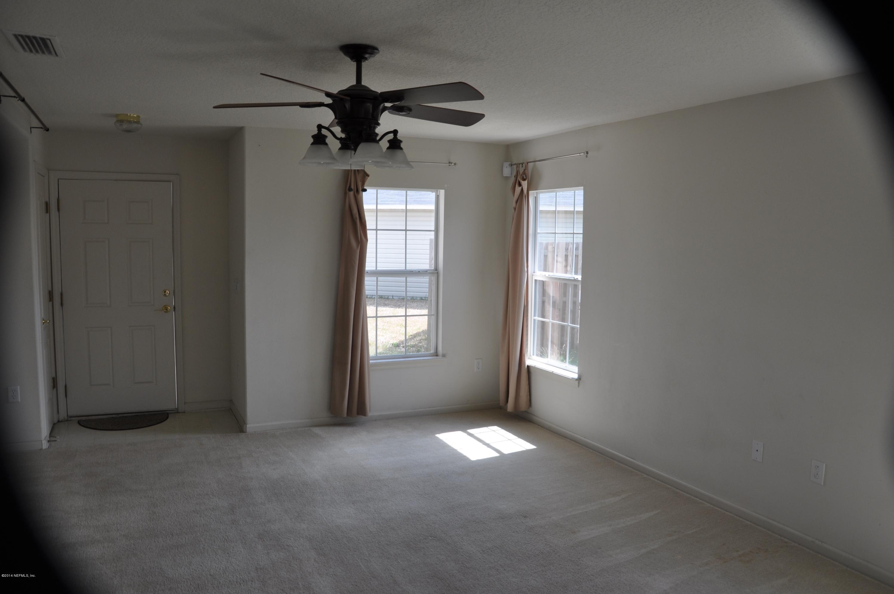 76137 Long Pond Loop Yulee, FL 32097 - Photo 8 of 16 DSC_0351