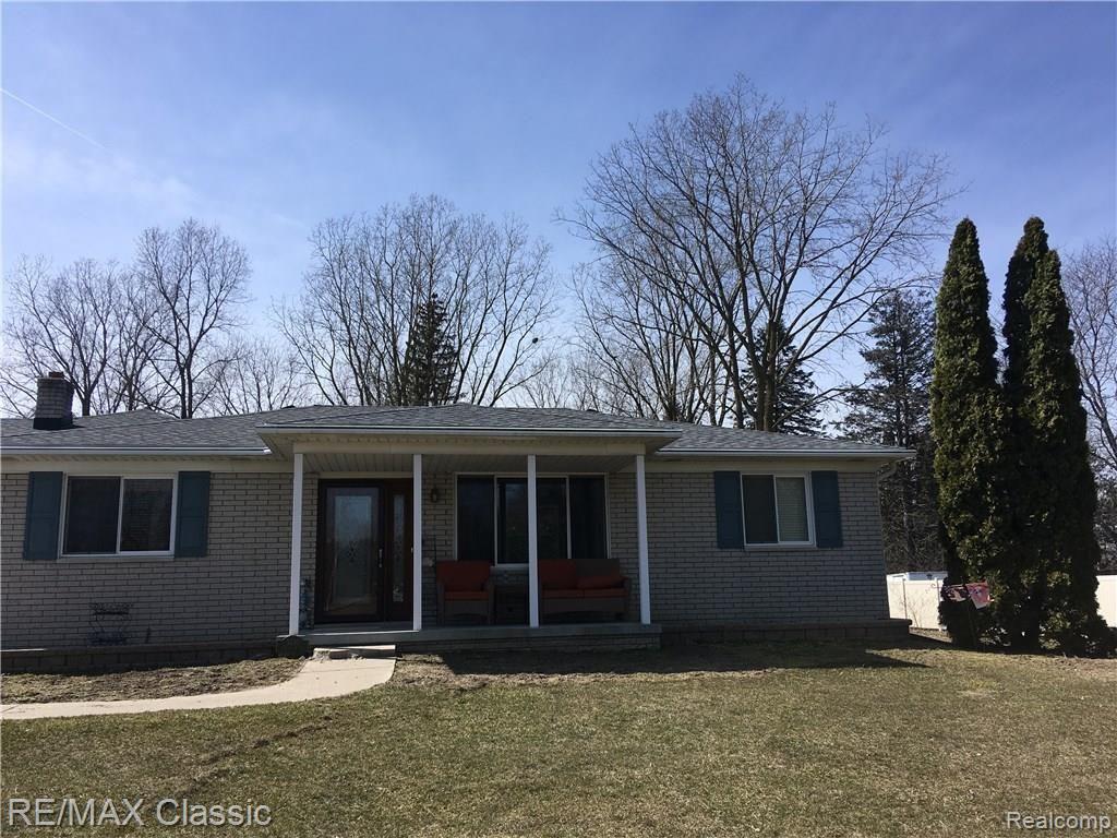 5530 Barr Road Canton, MI 48188 - Photo 2 of 39 IMG_6250.JPG
