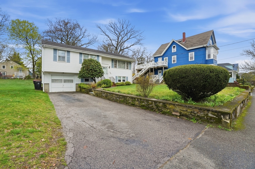 184 Dover Street Brockton, MA 02301 - Photo 2 of 33