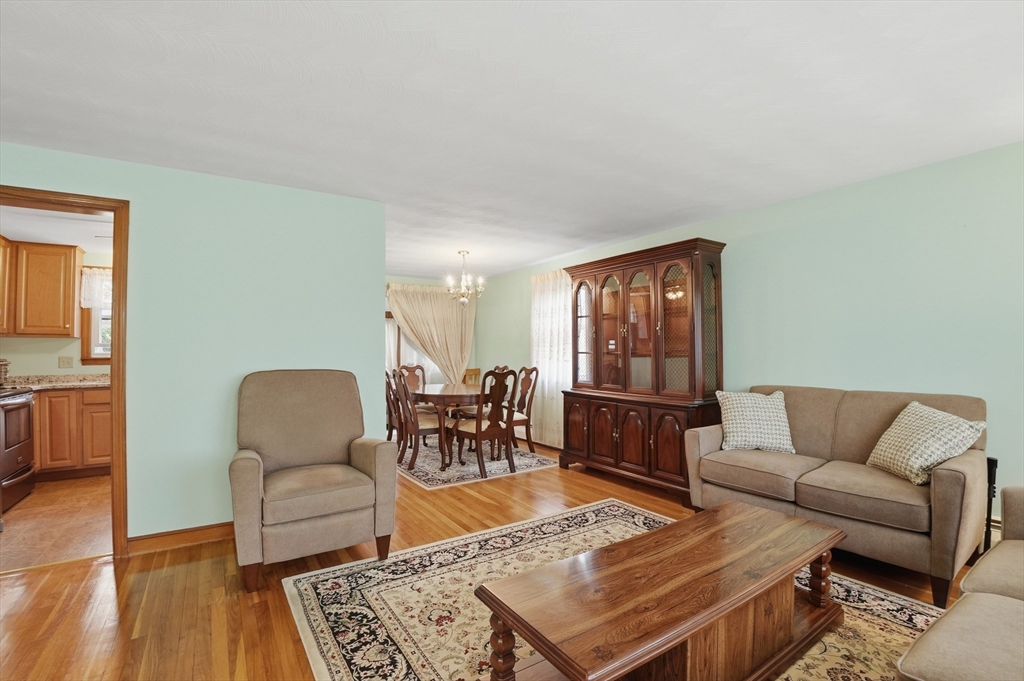 184 Dover Street Brockton, MA 02301 - Photo 9 of 33