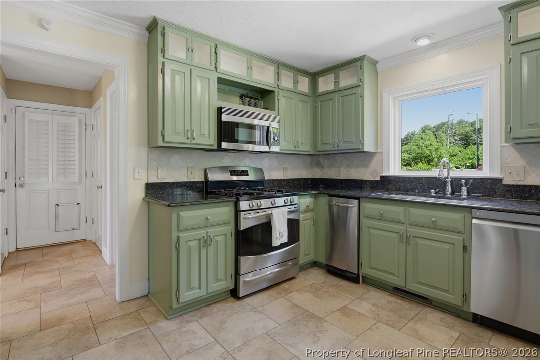 437 Kingsford Road Fayetteville, NC 28314 - Photo 6 of 44