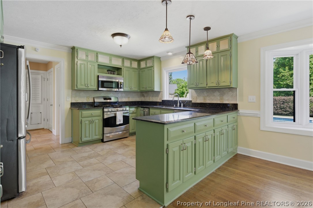 437 Kingsford Road Fayetteville, NC 28314 - Photo 7 of 44