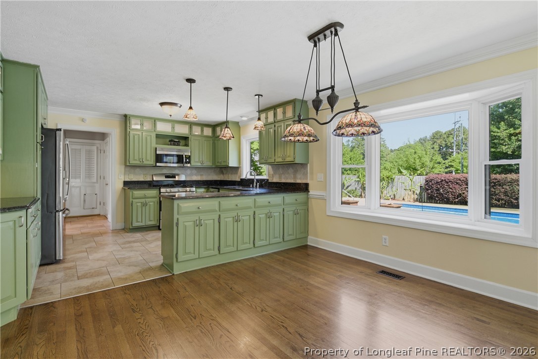 437 Kingsford Road Fayetteville, NC 28314 - Photo 8 of 44