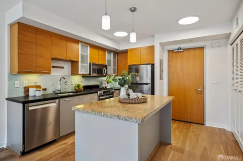 $880,000 | 170 King Street, Unit 711, San Francisco, CA 94107