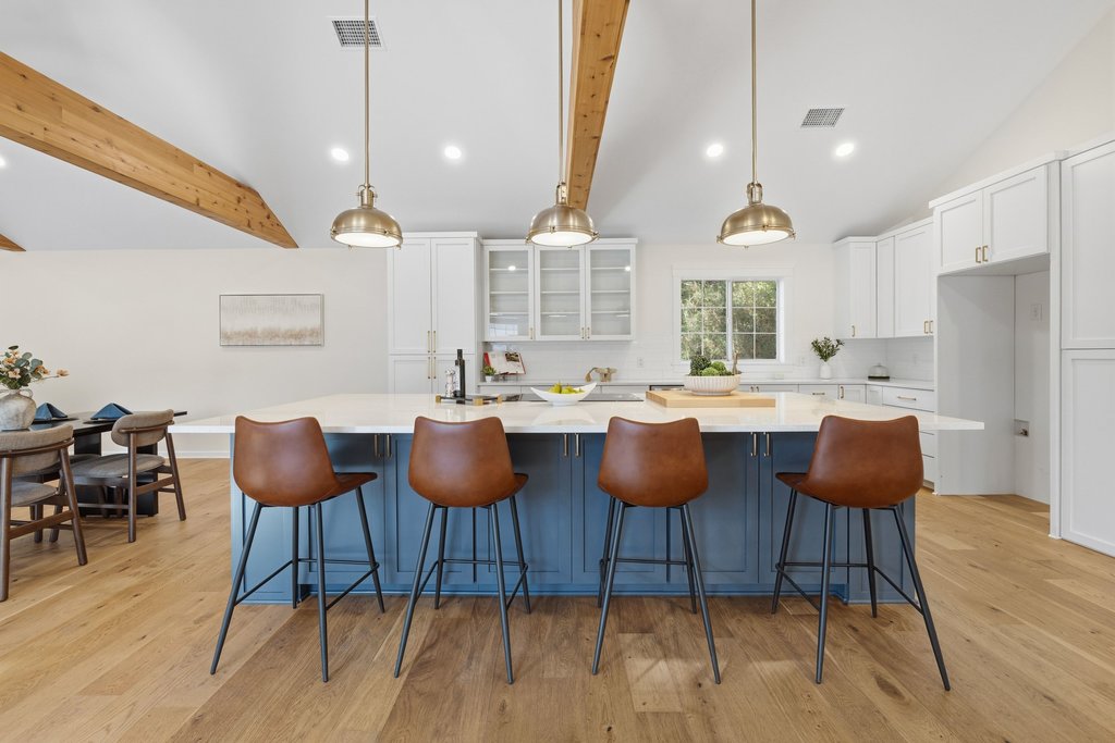 126 Pine View Loop Bastrop, TX 78602 - Photo 7 of 29 Fully remodeled kitchen with oversized quartz island