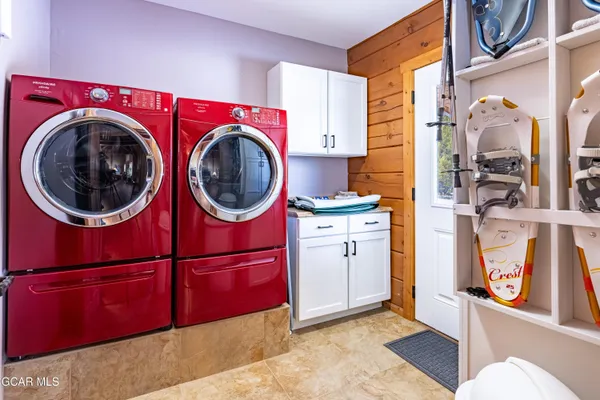 $1,695,000 | 12000 Gcr 3, Parshall, CO 80468