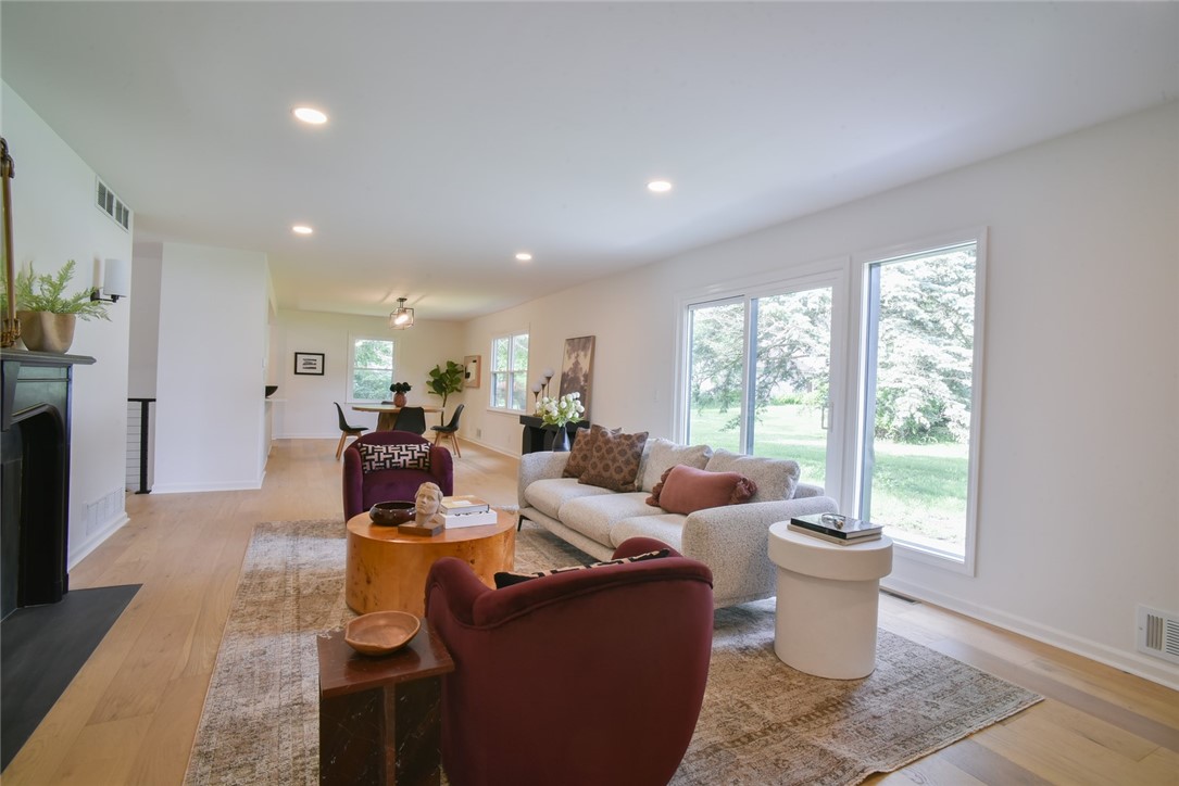88 Stuyvesant Road Pittsford, NY 14534 - Photo 15 of 44