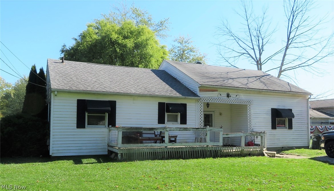573 Harris Road Sheffield Lake, OH 44054 - Photo 1 of 12 Gallery Image 1
