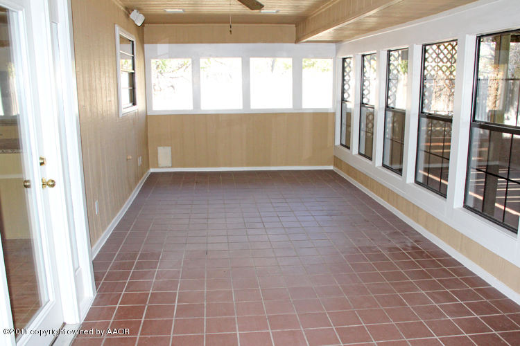 3707 Rutson Drive Amarillo, TX 79109 - Photo 20 of 42 Sunroom