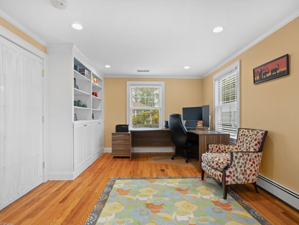 573 Webster Street Needham, MA 02494 - Photo 7 of 28 Gallery Image 7