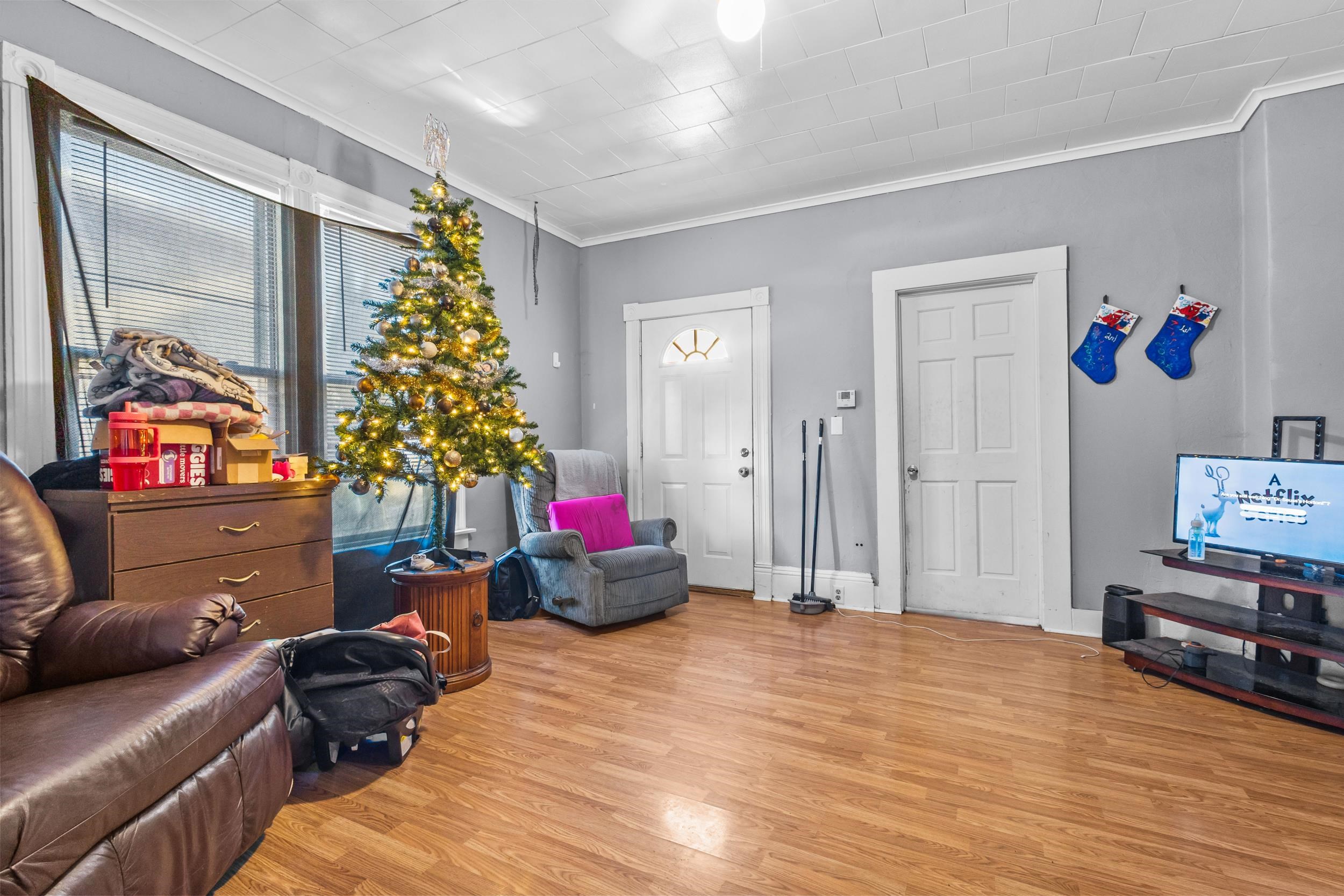 314 Viola Avenue Oshkosh, WI 54901 - Photo 2 of 11