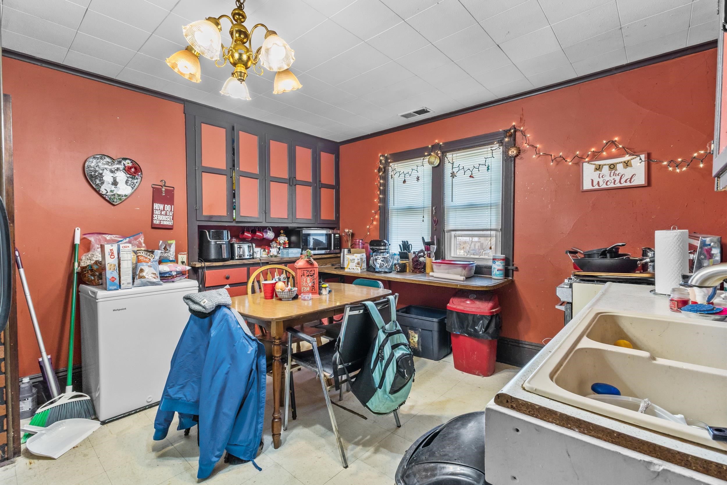 314 Viola Avenue Oshkosh, WI 54901 - Photo 5 of 11