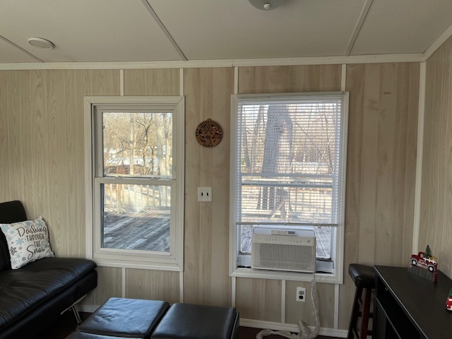 2795 East 28th Road Marseilles, IL 61341 - Photo 9 of 62 a room with furniture and windows