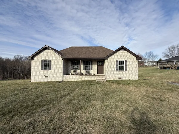 $299,900 | 108 Checker Lane, Lafayette, TN 37083