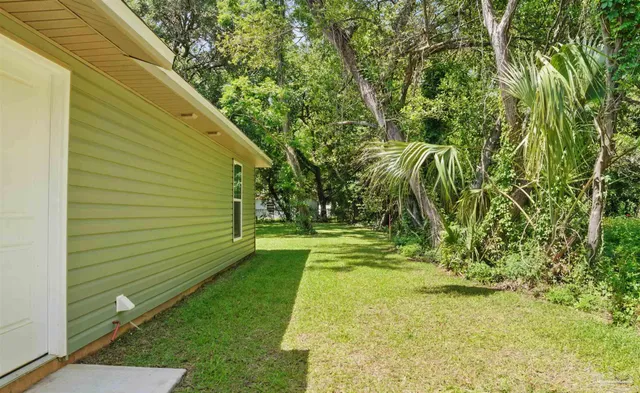 $229,000 | 1002 West Yonge Street, Pensacola, FL 32501