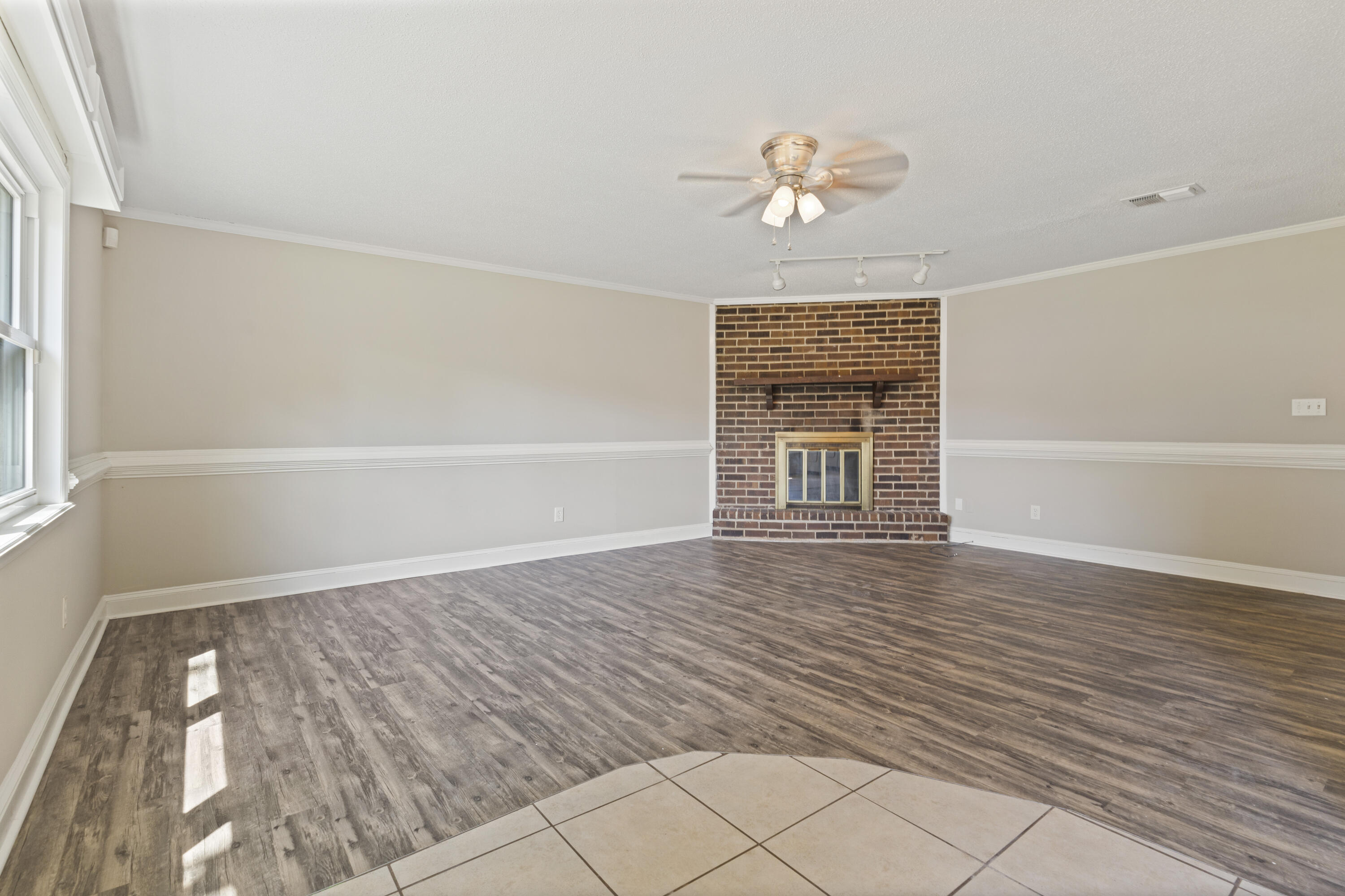 2424 Mims Road Hephzibah, GA 30815 - Photo 8 of 29 Living Room