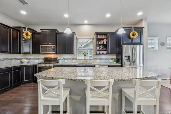 $465,000 | 8720 Stackstone, Schertz, TX 78154