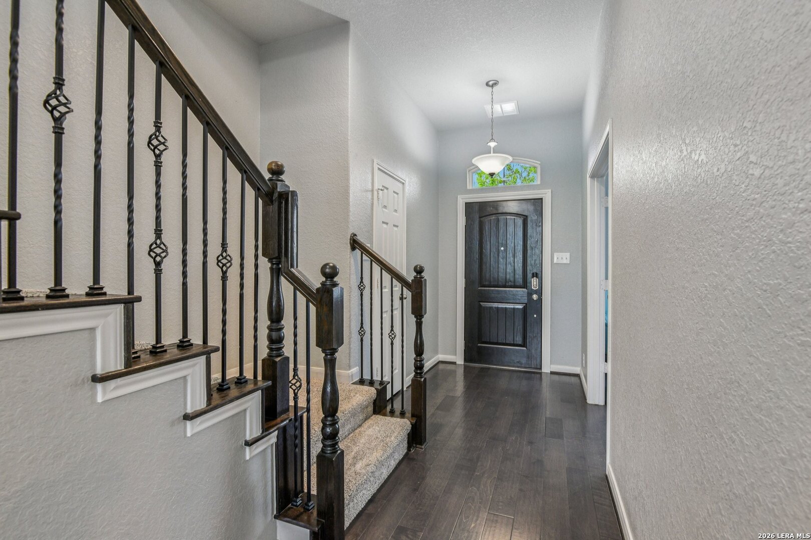 8720 Stackstone Schertz, TX 78154 - Photo 7 of 55