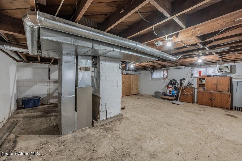 18387 South Old Lane Road Cataldo, ID 83810 - Photo 26 of 31 Basement