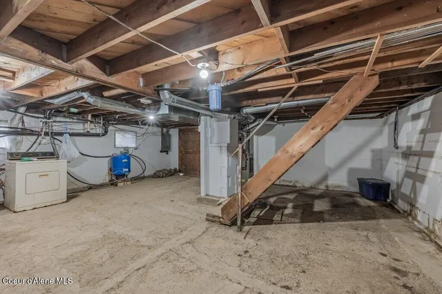 $249,999 | 18387 South Old Lane Road, Cataldo, ID 83810