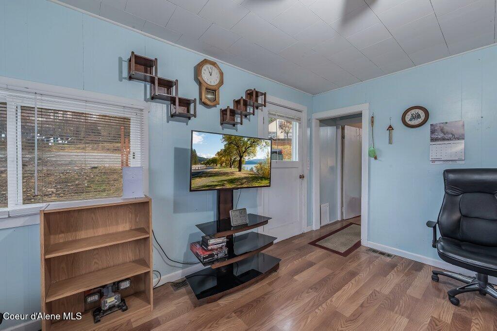 18387 South Old Lane Road Cataldo, ID 83810 - Photo 8 of 31 Living Room
