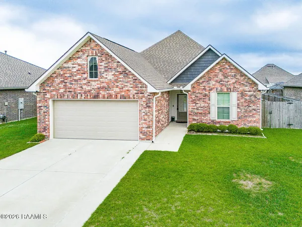 $2,000 | 202 Sparkling Meadows Lane, Lafayette, LA 70506