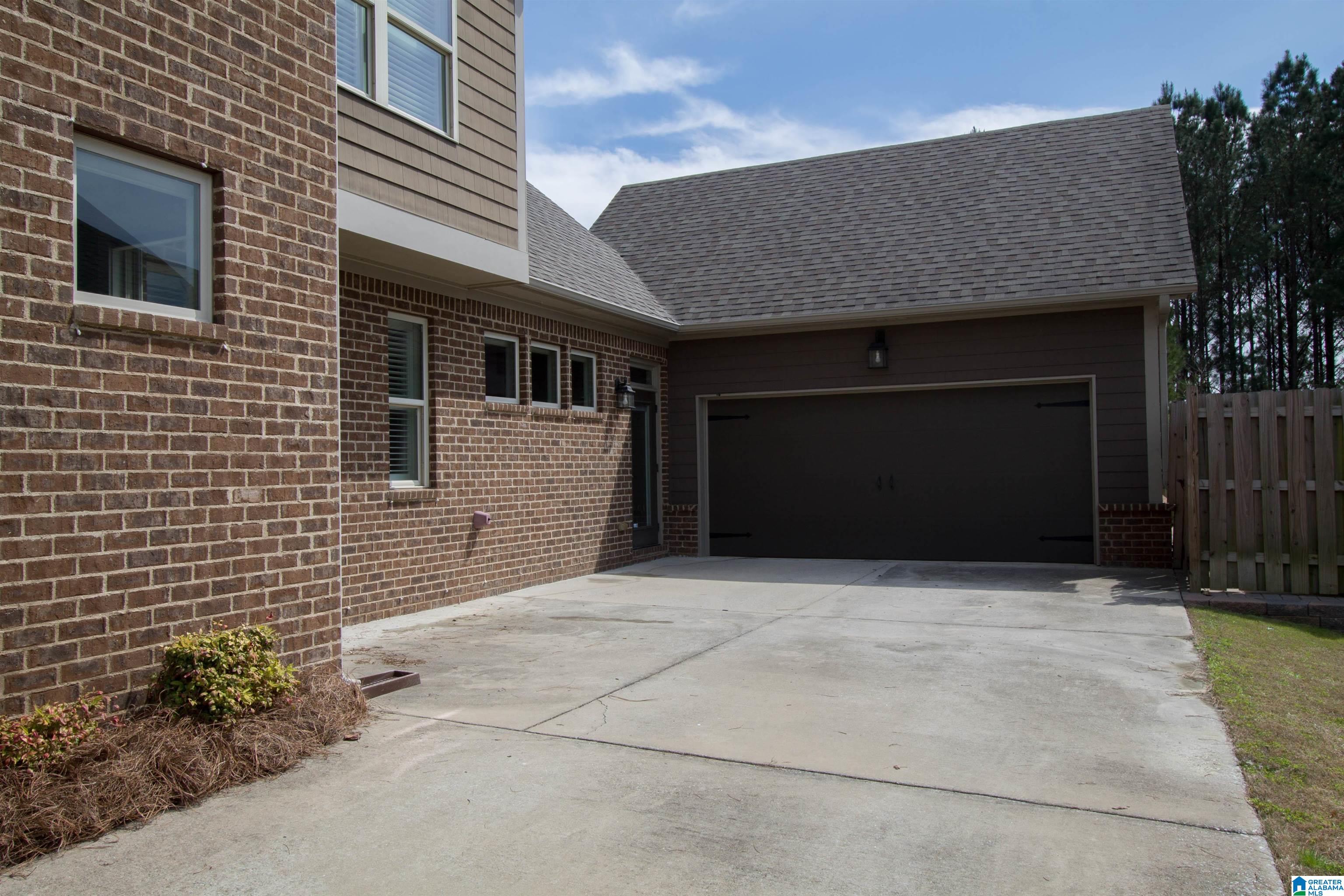 1049 Evan Circle Chelsea, AL 35043 - Photo 3 of 38