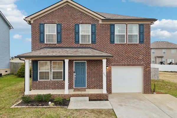 $2,600 | 207 Mount Royal Court, Murfreesboro, TN 37128