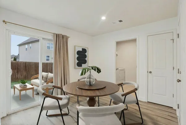 $2,600 | 207 Mount Royal Court, Murfreesboro, TN 37128