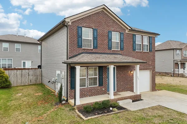 $2,600 | 207 Mount Royal Court, Murfreesboro, TN 37128