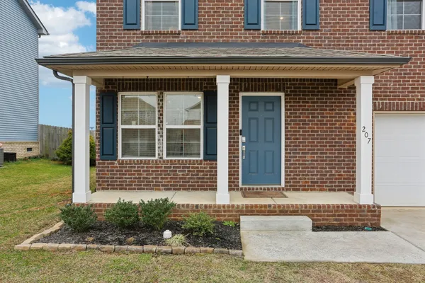 $2,600 | 207 Mount Royal Court, Murfreesboro, TN 37128