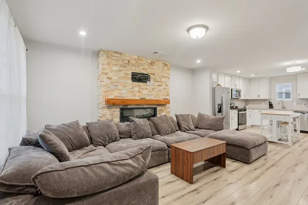 $2,600 | 207 Mount Royal Court, Murfreesboro, TN 37128