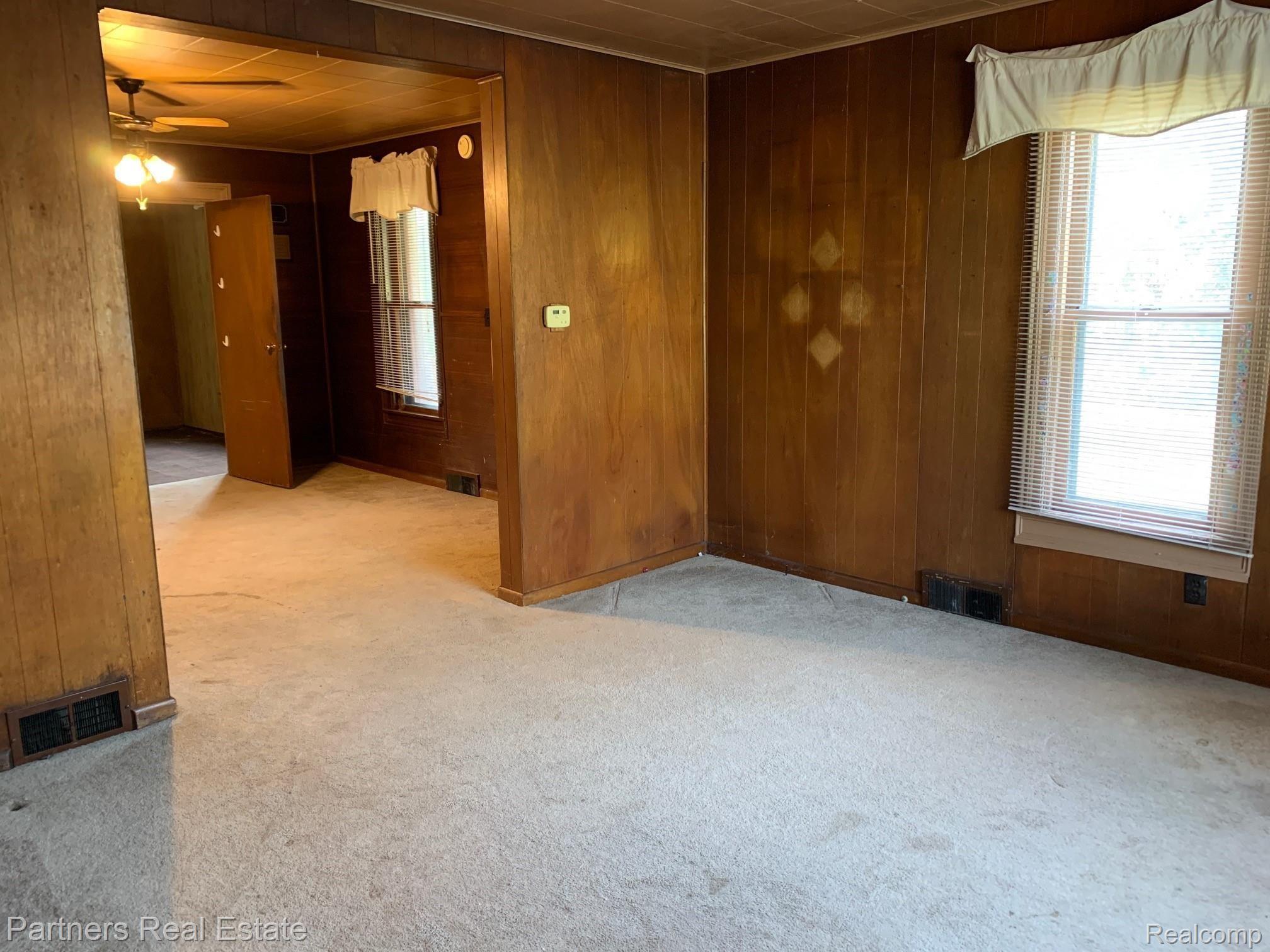 4934 Chilson Road Howell, MI 48843 - Photo 12 of 21 IMG_2241.JPG