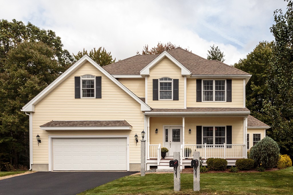 5 Tilbury Road, Unit 6 Methuen, MA 01844 - Photo 1 of 30 Gallery Image 1