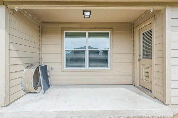 $1,850 | 108 Leona River Trail, Hutto, TX 78634