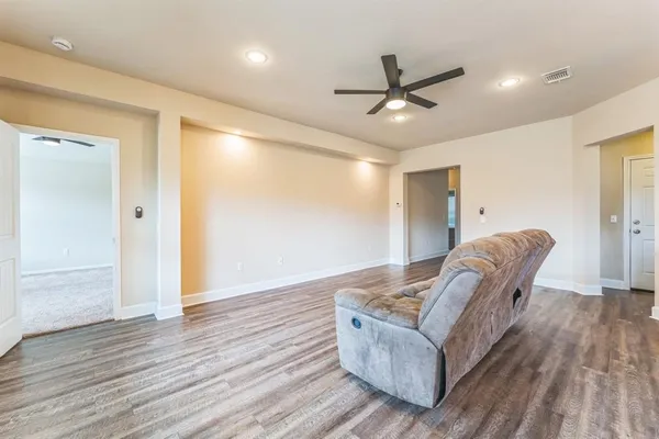 $1,850 | 108 Leona River Trail, Hutto, TX 78634