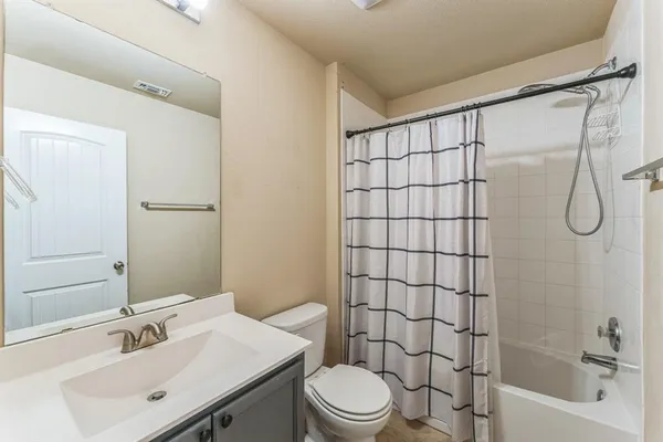 $1,850 | 108 Leona River Trail, Hutto, TX 78634