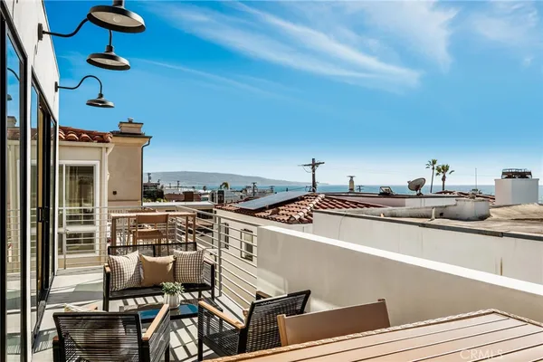 $5,550,000 | 89 Bayview Drive, Manhattan Beach, CA 90266