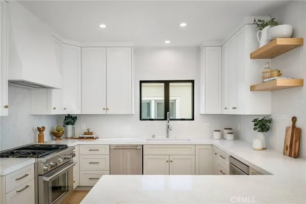 $5,550,000 | 89 Bayview Drive, Manhattan Beach, CA 90266