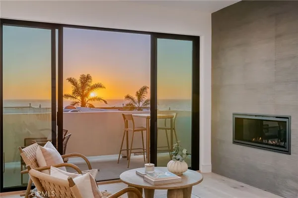 $5,550,000 | 89 Bayview Drive, Manhattan Beach, CA 90266