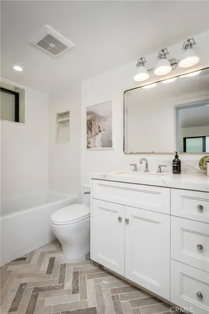 $5,550,000 | 89 Bayview Drive, Manhattan Beach, CA 90266