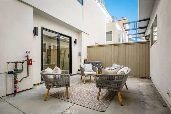 $5,550,000 | 89 Bayview Drive, Manhattan Beach, CA 90266